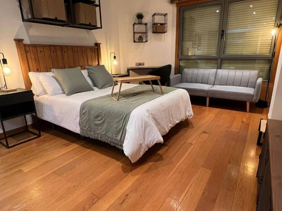 Central Suites Poli Sanz Vigo Eksteriør bilde