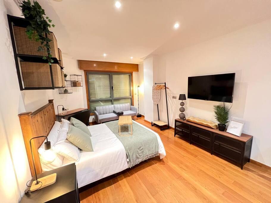 Central Suites Poli Sanz Vigo Eksteriør bilde