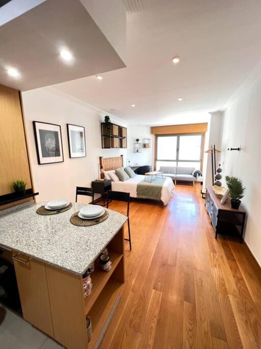Central Suites Poli Sanz Vigo Eksteriør bilde
